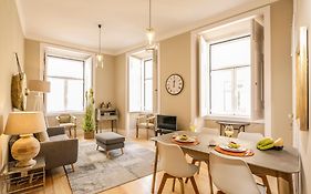 Baixa Apartments by Les Deux Mariettes